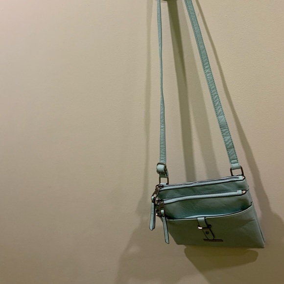 Light Blue Lula Crossbody/Shoulderbag Purse - Picture 3 of 8